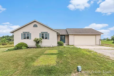 15660 Juniper Dr, Marne, MI 49435