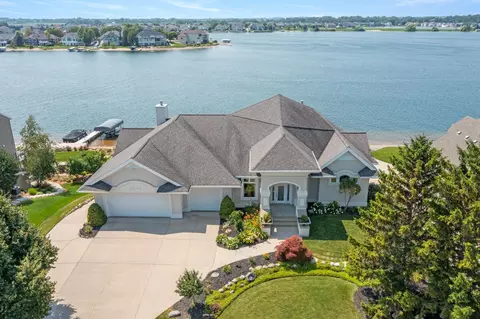 5853 16th Ave, Hudsonville, MI 49426