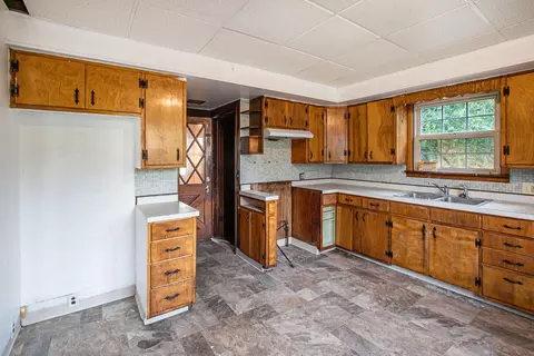 608 W Ganson St, Jackson, MI 49201 photo 10