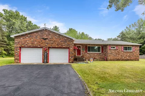 10620 W Colby Rd, Gowen, MI 49326
