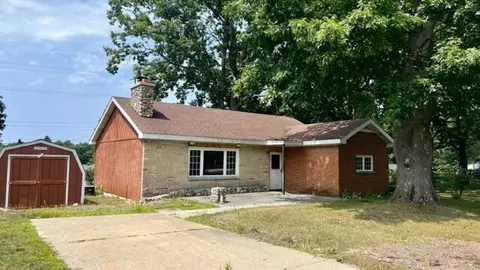 1019 Beechwood St, Ludington, MI 49431