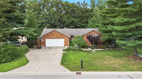 5064 Chableau Dr SW, Wyoming, MI 49519