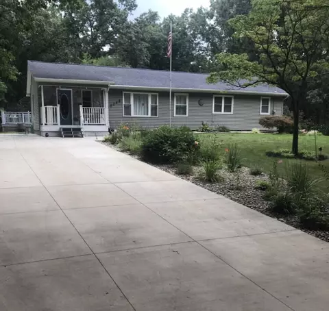 10248 Crase Rd, Battle Creek, MI 49014