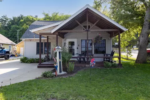 508 Gilletts Lake Rd, Jackson, MI 49201