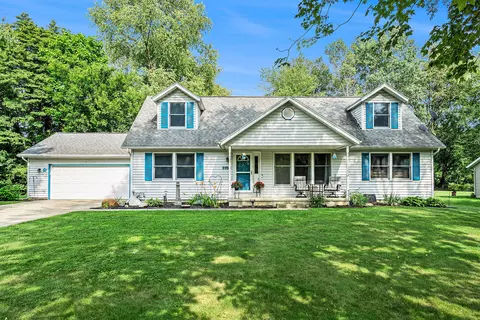1104 Pennwood Pl, Battle Creek, MI 49017