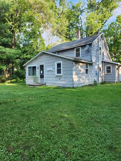 127 W Colfax St, Hastings, MI 49058