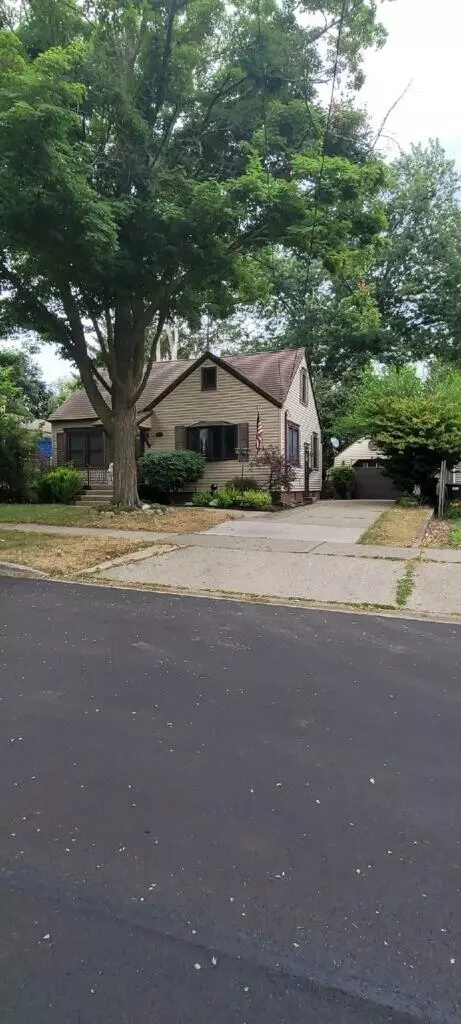 3340 Vermont Ave SW, Grandville, MI 49418