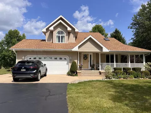 2995 Steamburg Rd, Hillsdale, MI 49242
