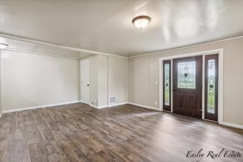 7659 E Fillmore Rd, Ithaca, MI 48847 photo 8