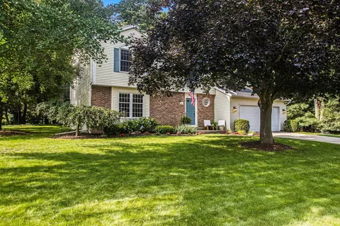 565 Aldersgate Dr, Portage, MI 49024