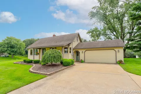 9050 Adams St, Zeeland, MI 49464