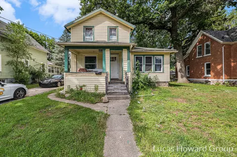 122 Balch St, Kalamazoo, MI 49001