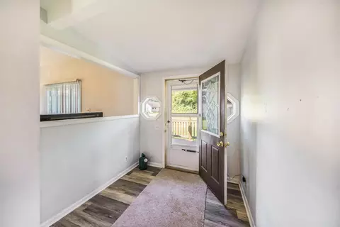 523 Bagg Ave, Jackson, MI 49203 photo 4