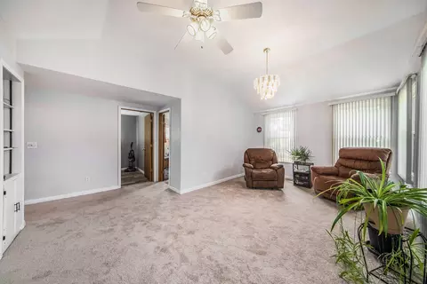 523 Bagg Ave, Jackson, MI 49203 photo 6