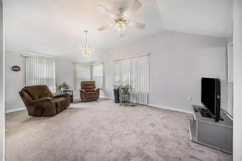 523 Bagg Ave, Jackson, MI 49203 photo 5