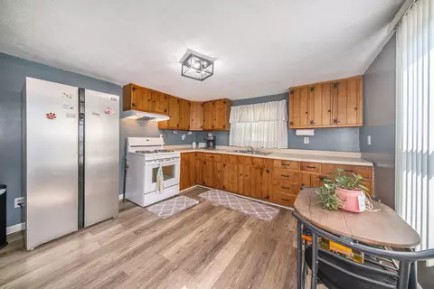 523 Bagg Ave, Jackson, MI 49203 photo 8