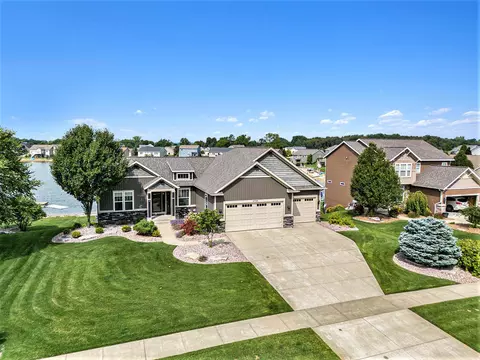 5799 22nd Ave, Hudsonville, MI 49426