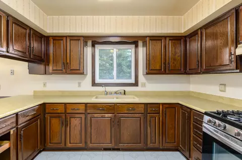 6411 Ormada Dr, Kalamazoo, MI 49048 photo 7