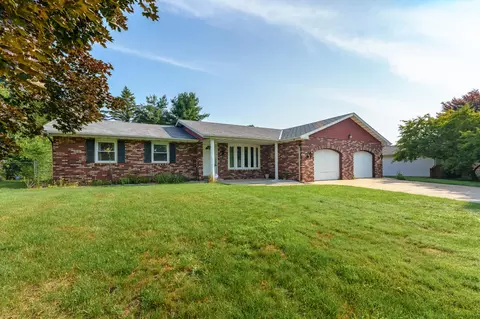 6411 Ormada Dr, Kalamazoo, MI 49048