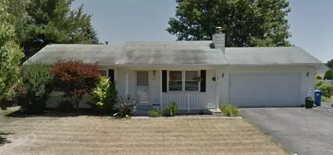 5675 Grand Traverse Ln, Portage, MI 49024