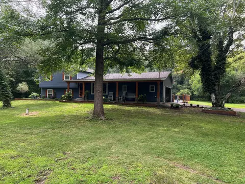 26525 48th Ave, Mattawan, MI 49071