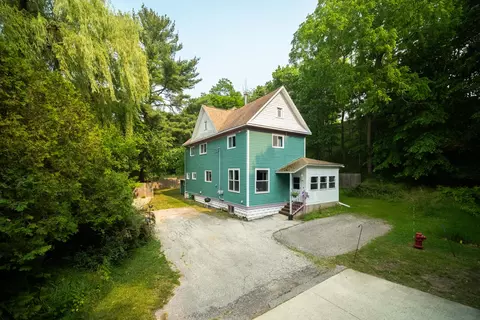 205 Tamarack St, Manistee, MI 49660