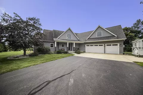 2601 Zion Rd, Rives Junction, MI 49277