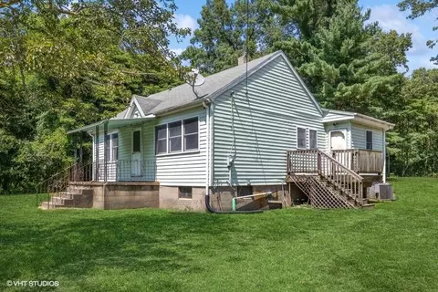 13621 El Dorado Blvd, New Buffalo, MI 49117