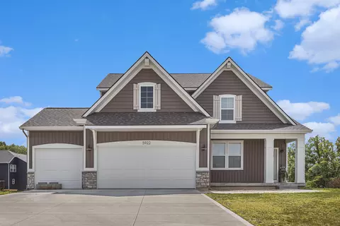 5922 Glencroft Ct SE, Caledonia, MI 49316