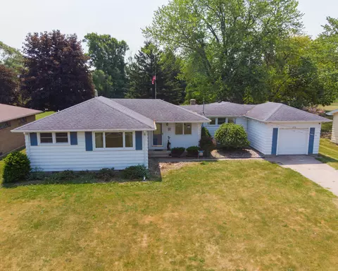 3358 Sunnyview Dr, Saginaw, MI 48604