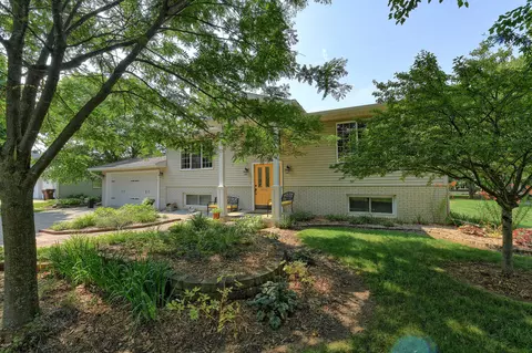 7930 Meadowlane Dr, Portland, MI 48875