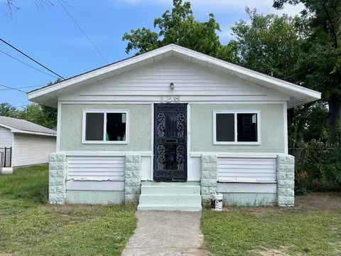 126 E Barney Ave, Muskegon Heights, MI 49444