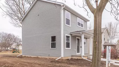 608 S Mechanic St, Jackson, MI 49203 photo 3