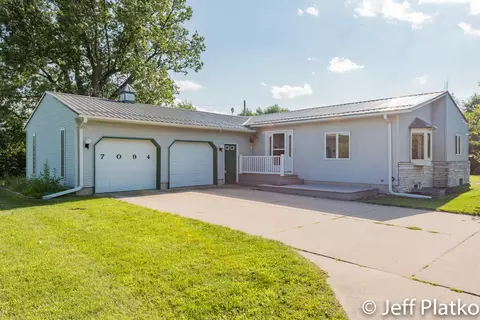 7094 S Backus Rd, Greenville, MI 48838
