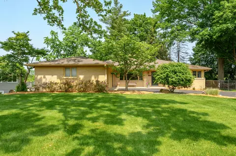 5113 Brennerton Dr, Portage, MI 49002