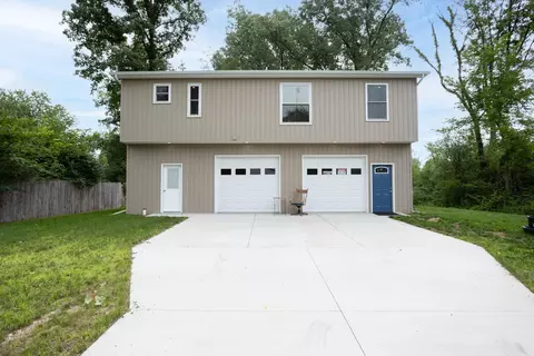 1263 Lamoine St, Jackson, MI 49203