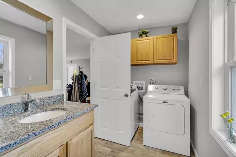 1263 Lamoine St, Jackson, MI 49203 photo 16