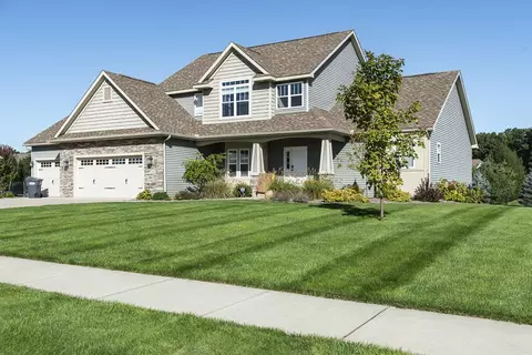 7764 Bowers Harbor Ave, Kalamazoo, MI 49009