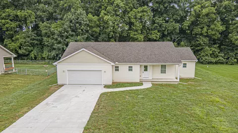 3225 Fairhaven Dr, Allegan, MI 49010
