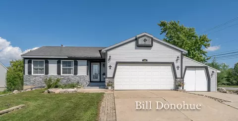 5994 Wind Brook Ave SE, Kentwood, MI 49508