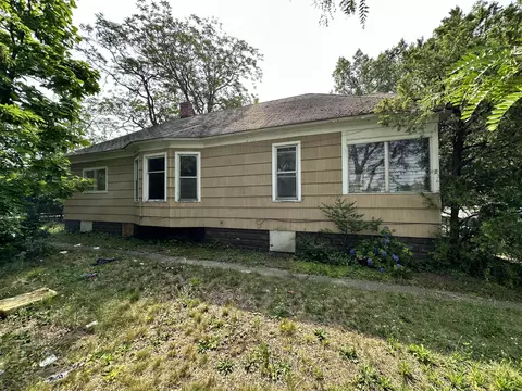 1346 Spring St, Muskegon, MI 49442