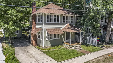 2325 Auburn Ave, Holland, MI 49424