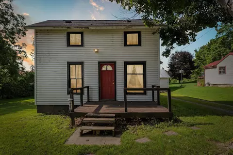 9017 School St, Pittsford, MI 49271