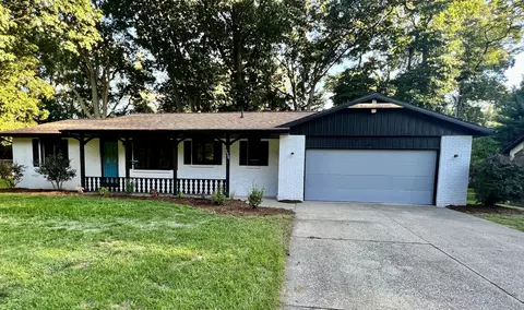 136 Ann St, Holland, MI 49424