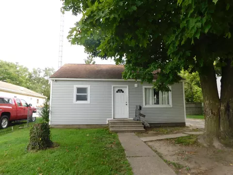 1733 Regent St, Niles, MI 49120