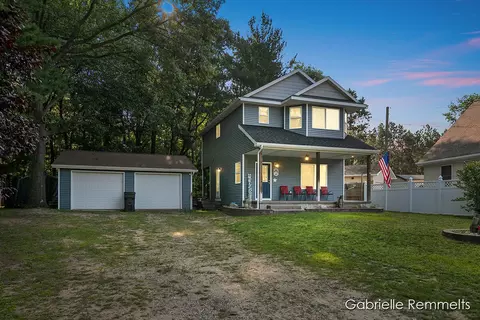 1960 White Birch Dr, Mears, MI 49436