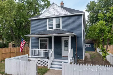 1423 Hays Park Ave, Kalamazoo, MI 49001