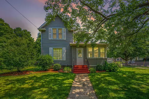 25 Magnolia Ave, Battle Creek, MI 49017