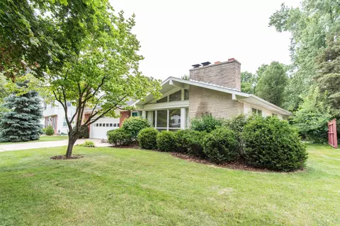 3719 Middlebury Dr, Kalamazoo, MI 49006
