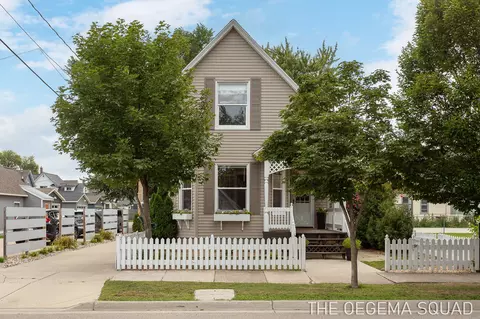 397 Central Ave, Holland, MI 49423